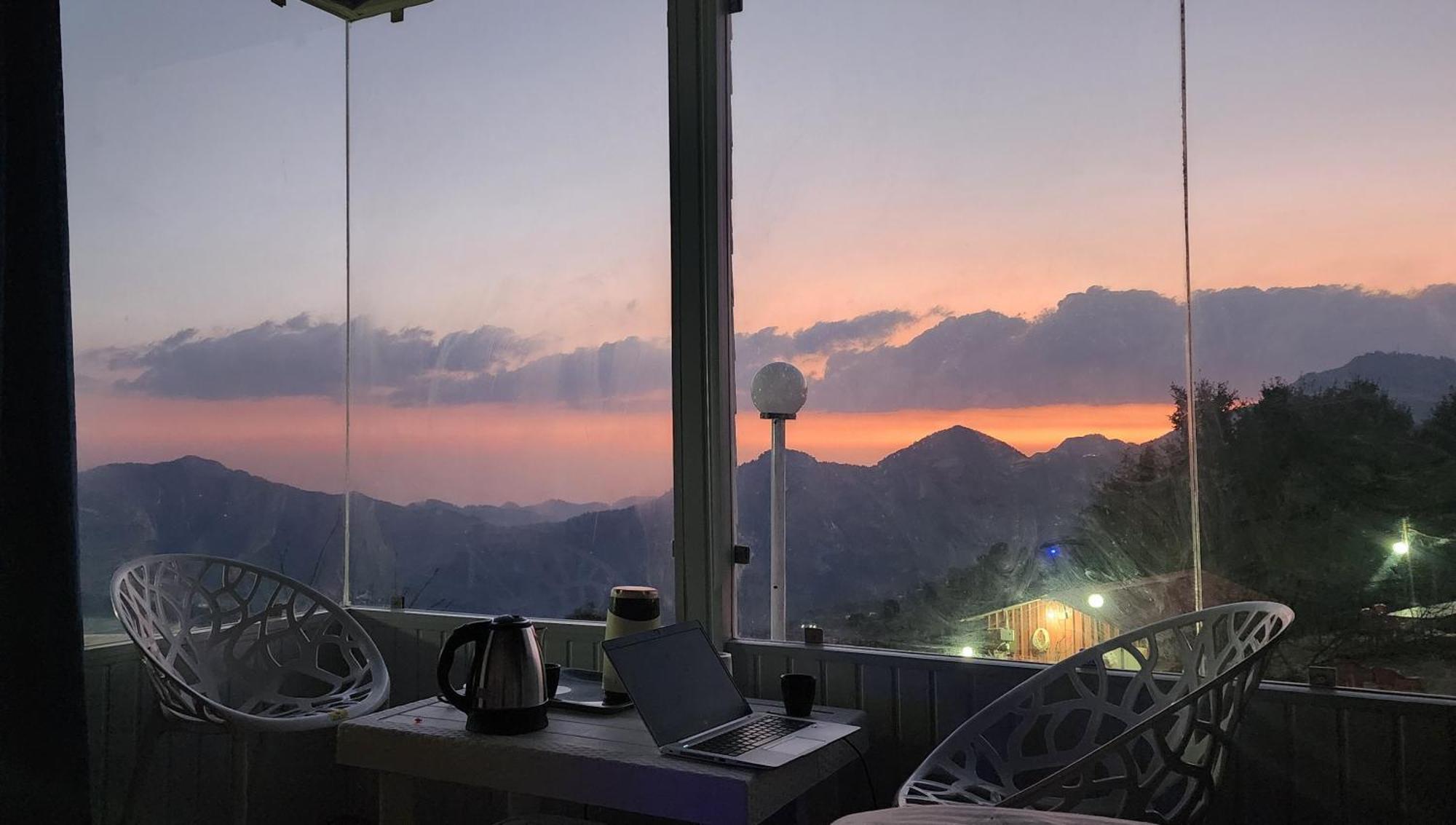 Instaview Kanatal New Tehri Buitenkant foto