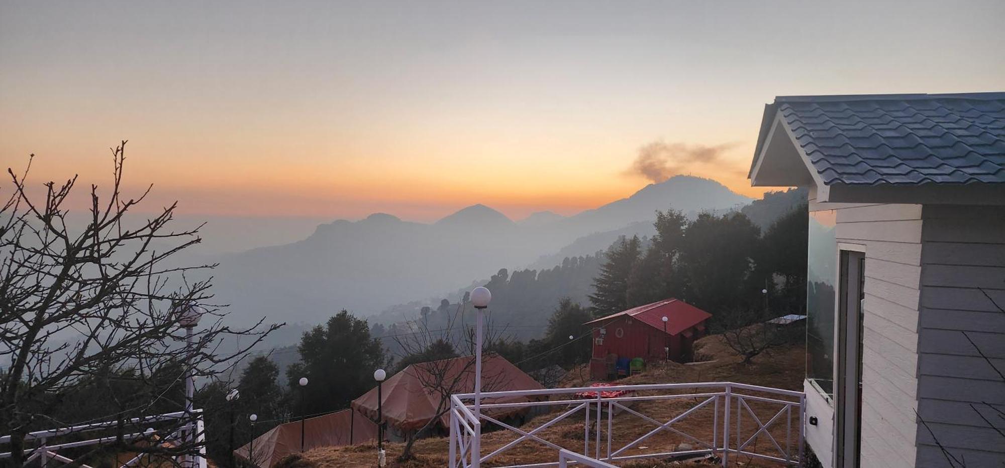 Instaview Kanatal New Tehri Buitenkant foto