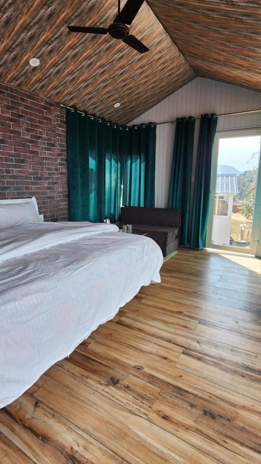 Instaview Kanatal New Tehri Buitenkant foto